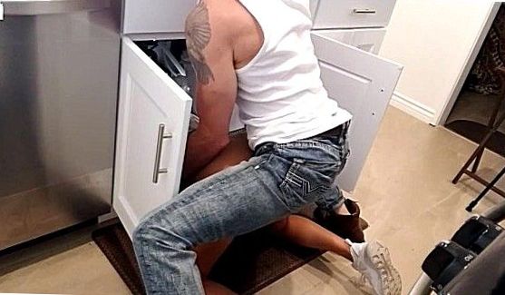 Азиатки: Phoenix Marie’s Day Off, порно видео