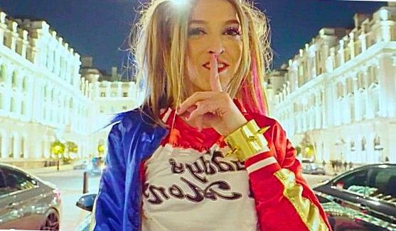 Amelie Pure трахается с негром, порно видео